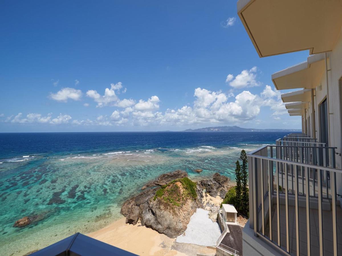Hotel Miyuki Beach Onna Exteriör bild